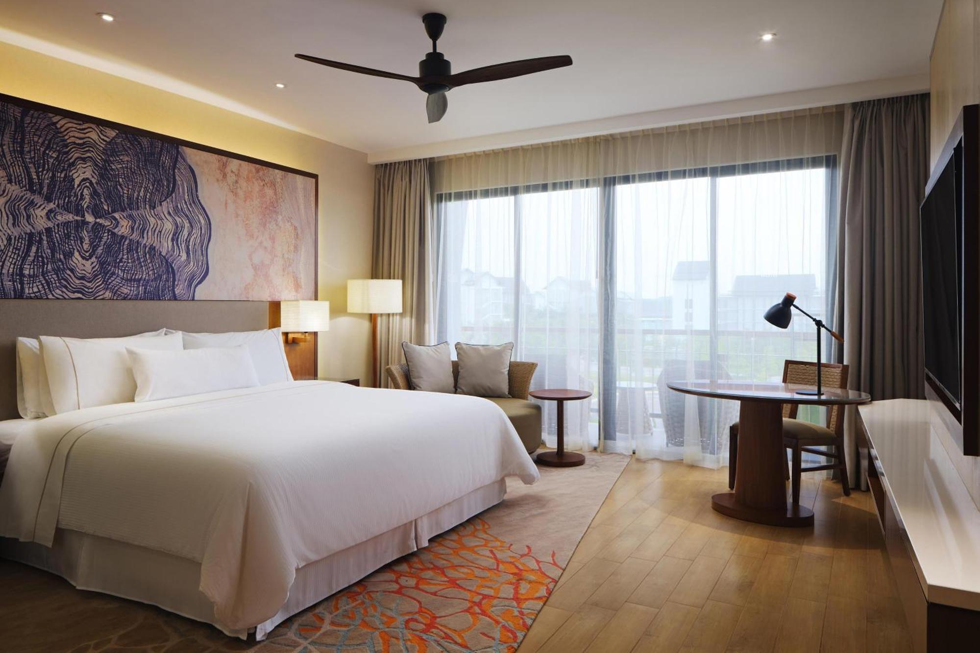 The Westin Desaru Coast Resort Exterior photo Deluxe Room