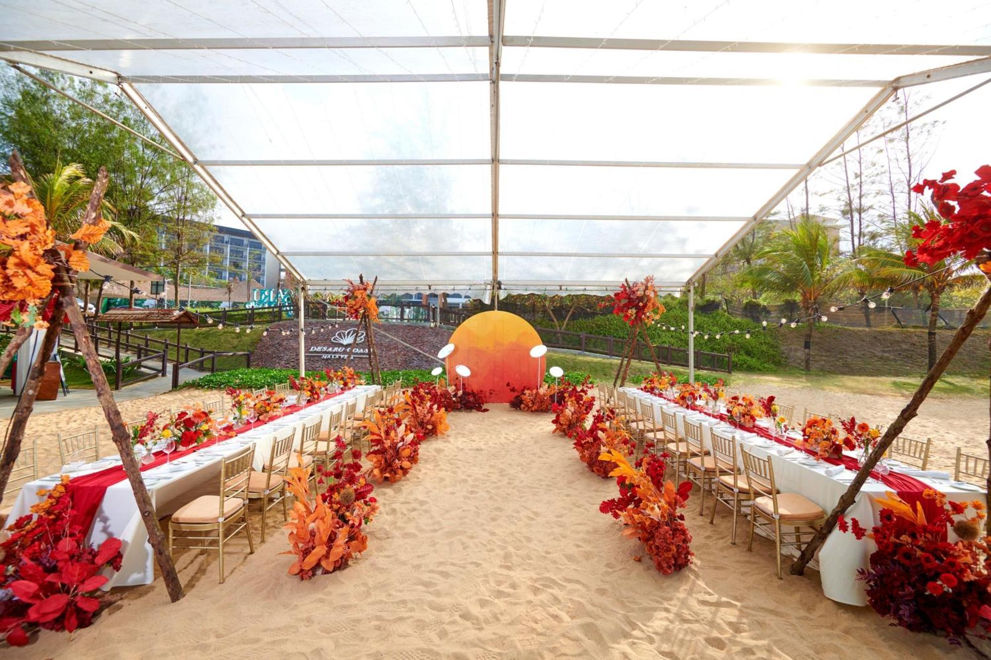 The Westin Desaru Coast Resort Exterior photo The Beach Club